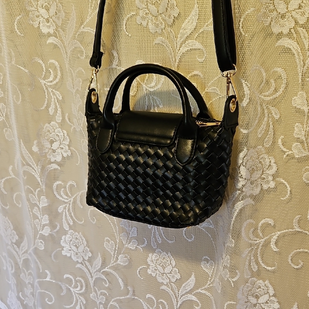 Black Woven Crossbody Mini Hand Bag - Picture 3 of 7
